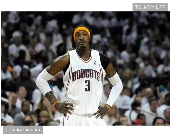 埃迪·琼斯三分威胁明显 提升球队无球跑动效率